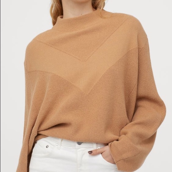 H&M Sweaters - H&M MOCK NECK SWEATER